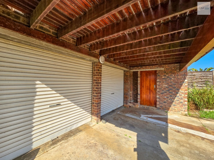 4 Bedroom Property for Sale in Cintsa East Eastern Cape